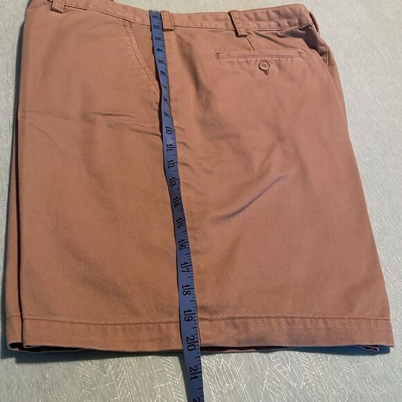 Van Heusen khaki 38 waist men’s shorts EUC 100% Cotton 8” inseam, flat front - Picture 5 of 12
